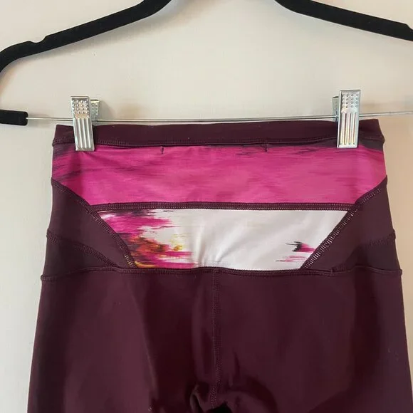 Lululemon Reversible Wunder Under Pant, Maroon, Size 6 - Picture 7 of 9